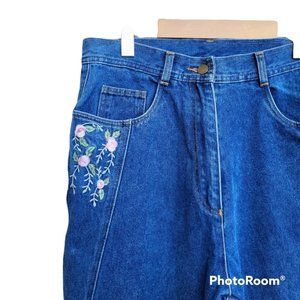 Vintage High Rise Jeans Rose Embroidered